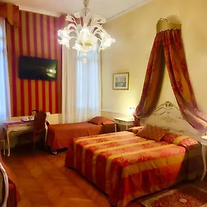 ** Hotel Mezzo Pozzo Italy